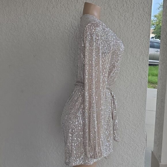 BRAND NEW BLUEBELLE SILVER SEQUIN JUMPSUIT with WRAP V-NECK - Picture 10 of 15